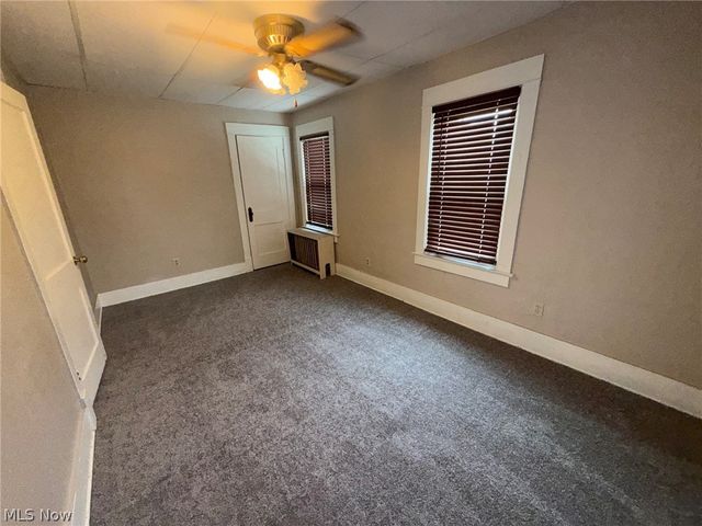 85 Smithsonian Street, Girard, OH 44420