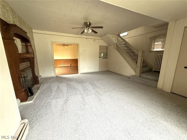 85 Smithsonian Street, Girard, OH 44420