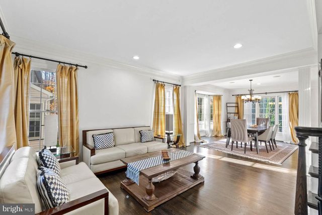 12882 CROUCH DR, Fairfax, VA 22030