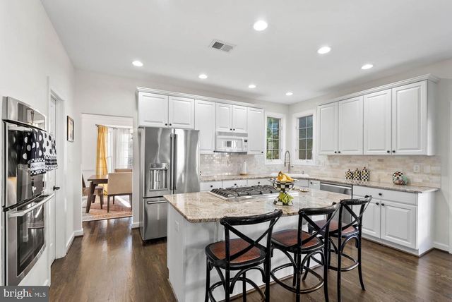 12882 CROUCH DR, Fairfax, VA 22030