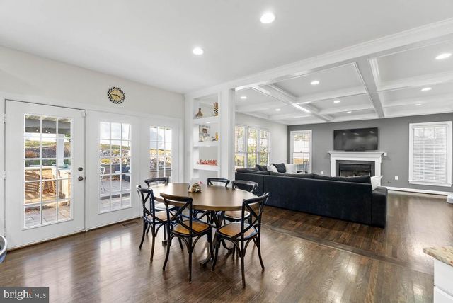 12882 CROUCH DR, Fairfax, VA 22030