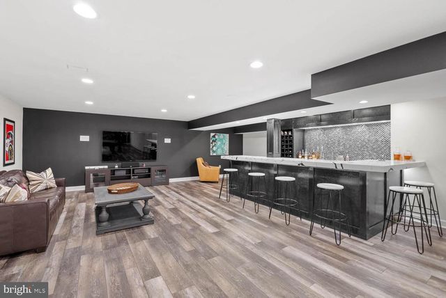 12882 CROUCH DR, Fairfax, VA 22030