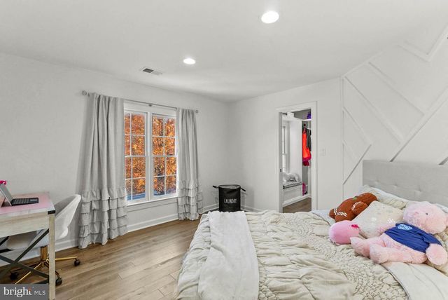 12882 CROUCH DR, Fairfax, VA 22030