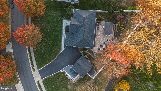 12882 CROUCH DR, Fairfax, VA 22030