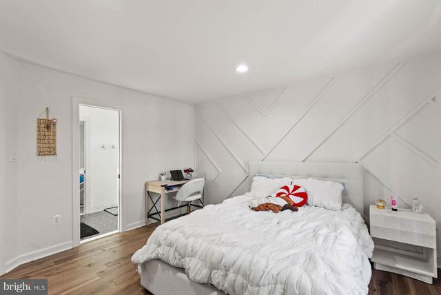 12882 CROUCH DR, Fairfax, VA 22030