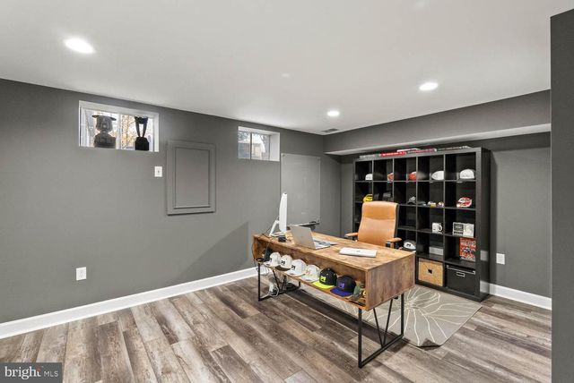 12882 CROUCH DR, Fairfax, VA 22030