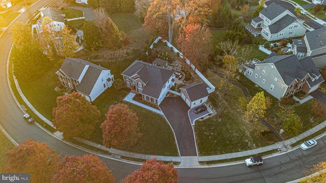 12882 CROUCH DR, Fairfax, VA 22030