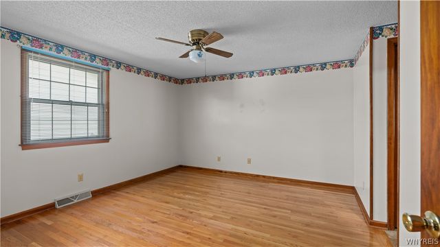 283 Barbados Drive, Cheektowaga, NY 14227