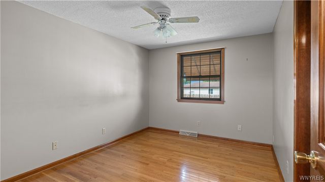 283 Barbados Drive, Cheektowaga, NY 14227