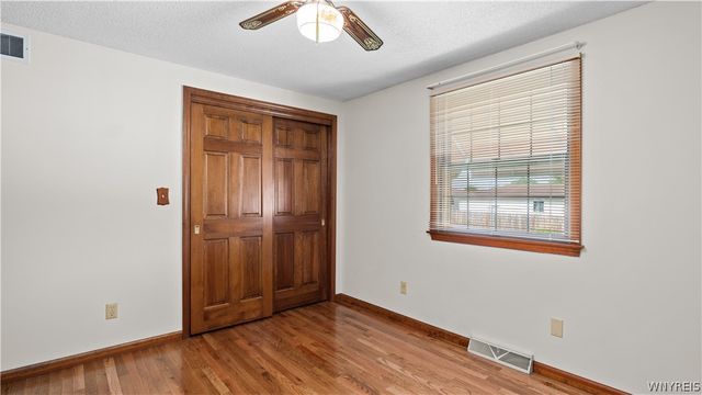283 Barbados Drive, Cheektowaga, NY 14227