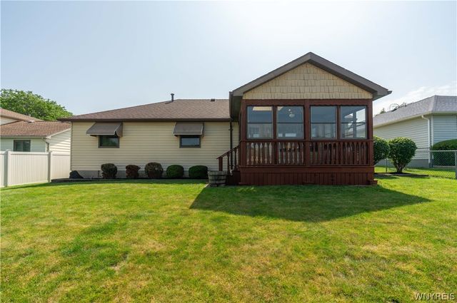 283 Barbados Drive, Cheektowaga, NY 14227
