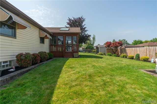 283 Barbados Drive, Cheektowaga, NY 14227