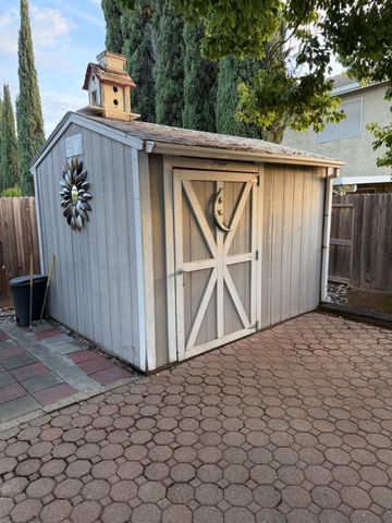 106 Ashley Pl, Lincoln, CA 95648