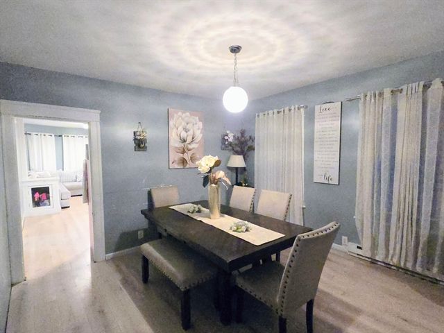 4 Preston St, Worcester, MA 01610