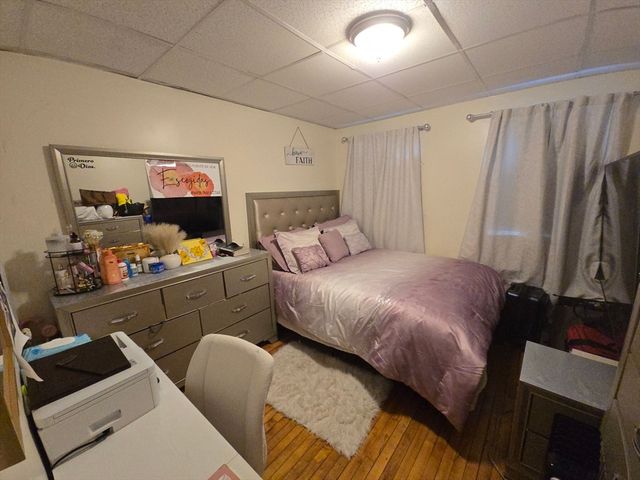 4 Preston St, Worcester, MA 01610