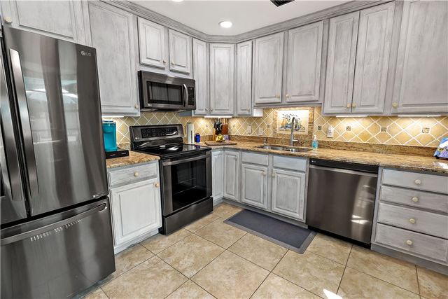 175 9th Court, Vero Beach, FL 32962