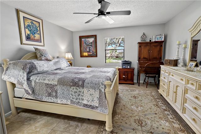 175 9th Court, Vero Beach, FL 32962