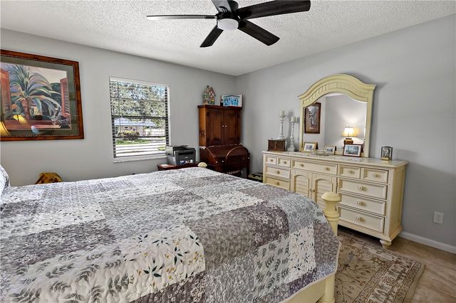 175 9th Court, Vero Beach, FL 32962