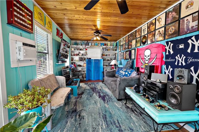 175 9th Court, Vero Beach, FL 32962