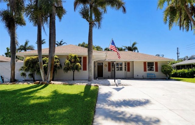 175 9th Court, Vero Beach, FL 32962