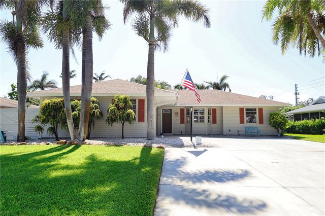175 9th Court, Vero Beach, FL 32962