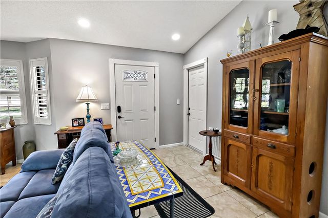 175 9th Court, Vero Beach, FL 32962