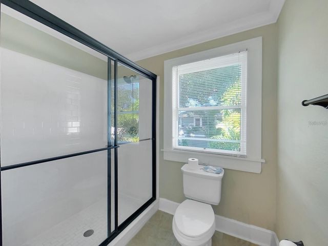 614 8TH STREET N, St Petersburg, FL 33701