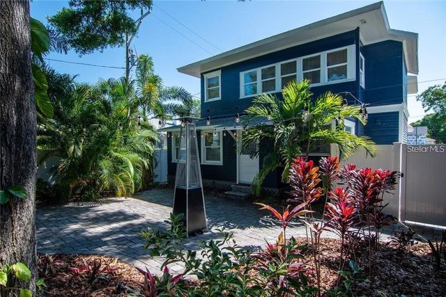 614 8TH STREET N, St Petersburg, FL 33701