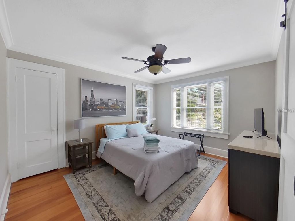 Image 19 of property listing at 614 8TH STREET N, St Petersburg, FL 33701