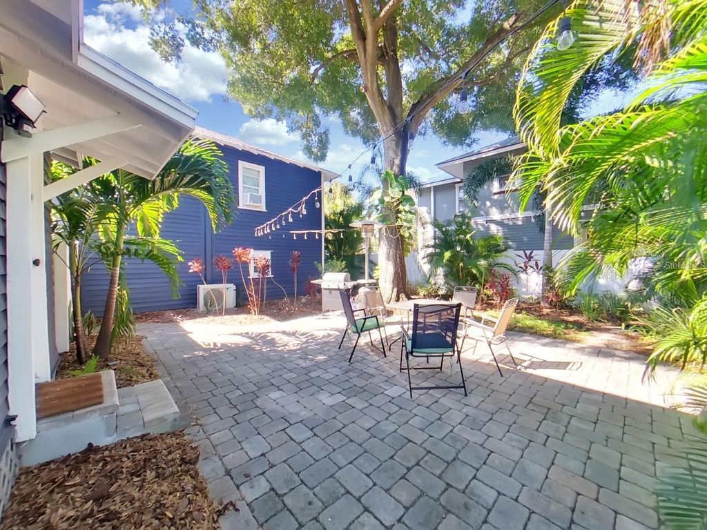 Image 36 of property listing at 614 8TH STREET N, St Petersburg, FL 33701