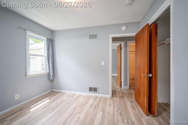 2347 Pauline Drive, Waterford, MI 48329