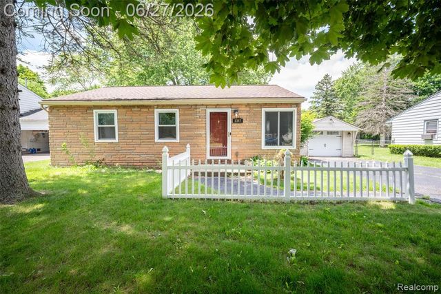 2347 Pauline Drive, Waterford, MI 48329