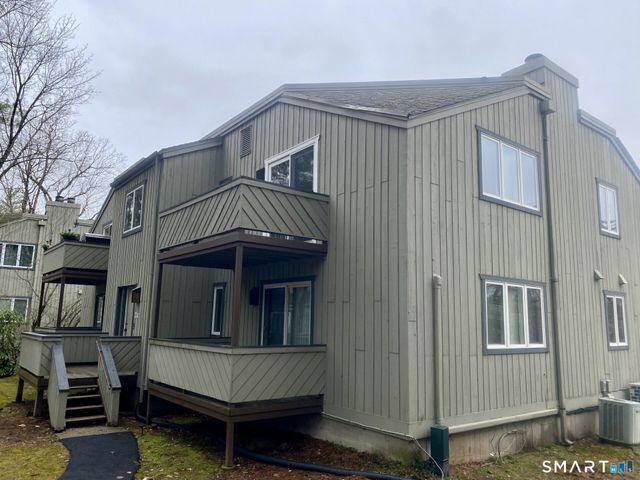 11 Byrne Court C2, Farmington, CT 06032