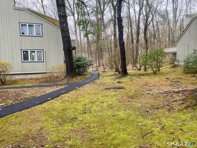 11 Byrne Court C2, Farmington, CT 06032