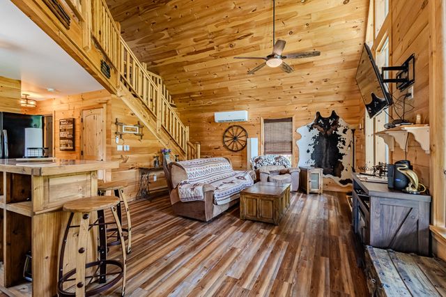 6725 State Highway 304, Ten Mile, TN 37880