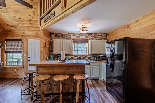 6725 State Highway 304, Ten Mile, TN 37880