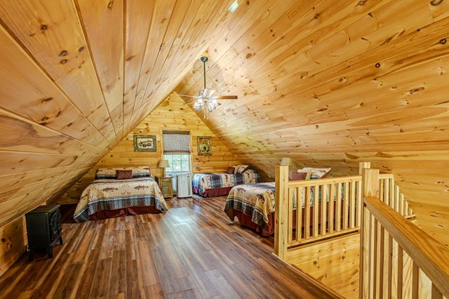 6725 State Highway 304, Ten Mile, TN 37880