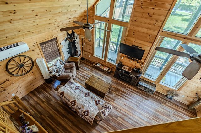 6725 State Highway 304, Ten Mile, TN 37880
