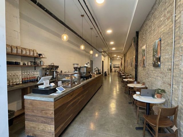 2445 N Lincoln Avenue 1, Chicago, IL 60614