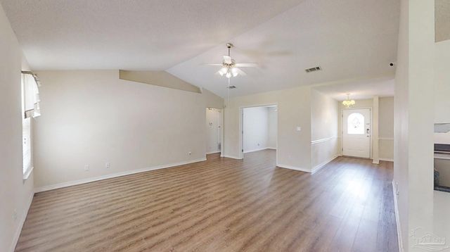 33580 Woodlands Dr, Lillian, AL 36549