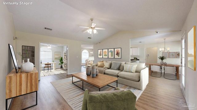 33580 Woodlands Dr, Lillian, AL 36549