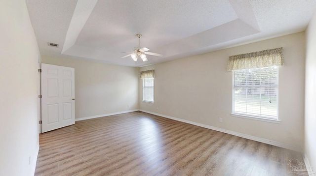 33580 Woodlands Dr, Lillian, AL 36549