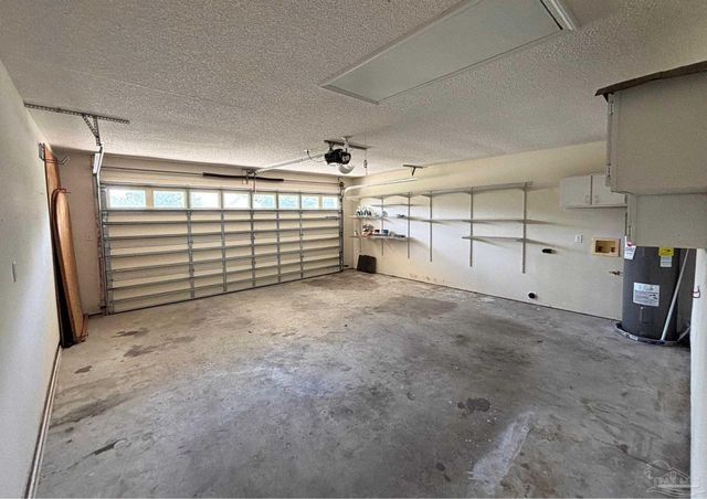 33580 Woodlands Dr, Lillian, AL 36549