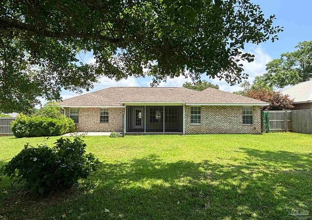 33580 Woodlands Dr, Lillian, AL 36549