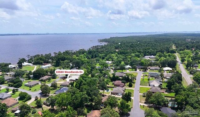 33580 Woodlands Dr, Lillian, AL 36549