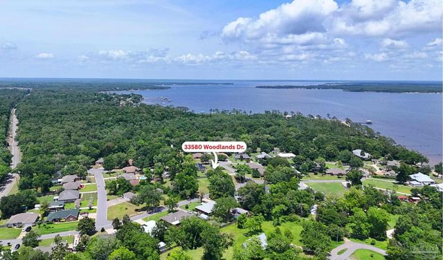 33580 Woodlands Dr, Lillian, AL 36549