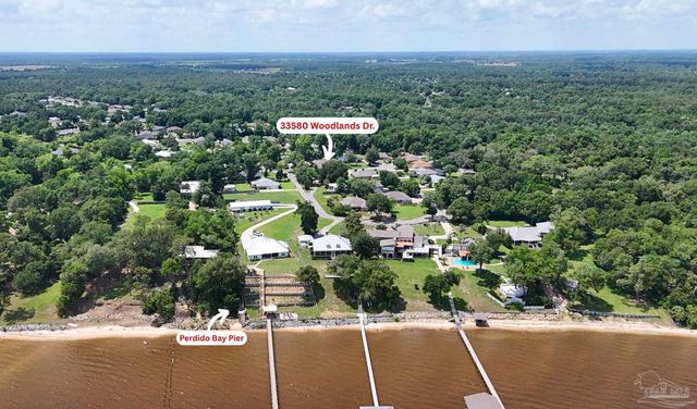 33580 Woodlands Dr, Lillian, AL 36549