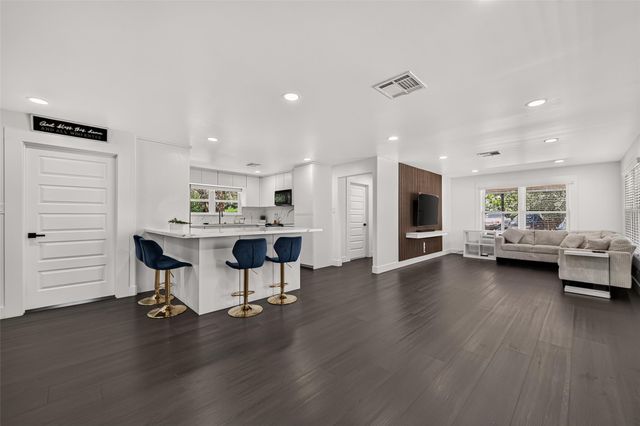 4703 Garvie Lane, Brookshire, TX 77423