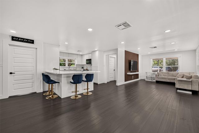 4703 Garvie Lane, Brookshire, TX 77423