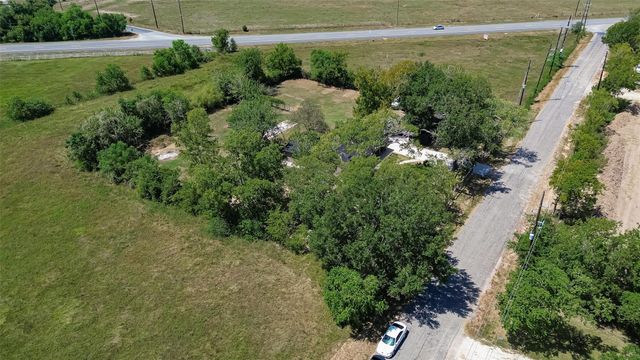 4703 Garvie Lane, Brookshire, TX 77423